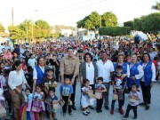 Entrega de juguetes en la colonia Terán