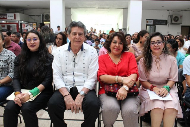 Conferencia «La Violencia en Línea Contra las Mujeres en México»