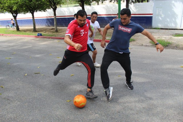 Torneo de Fútbol Callejero en el Circuito Recreativo y Deportivo Tuchtlán.