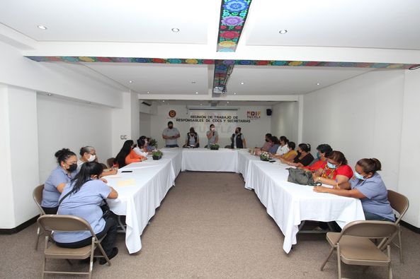 Reunión de Trabajo con Responsables de CEDECOS y Secretarias