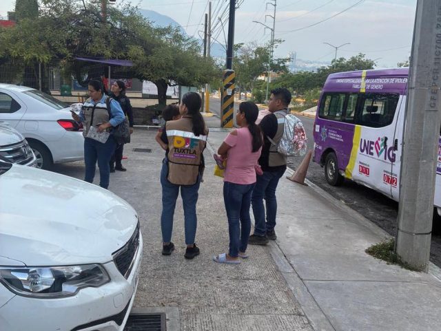 Atención integral a una usuaria y a sus dos hijas, de 4 y 2 años, posibles víctimas de violencia familiar.